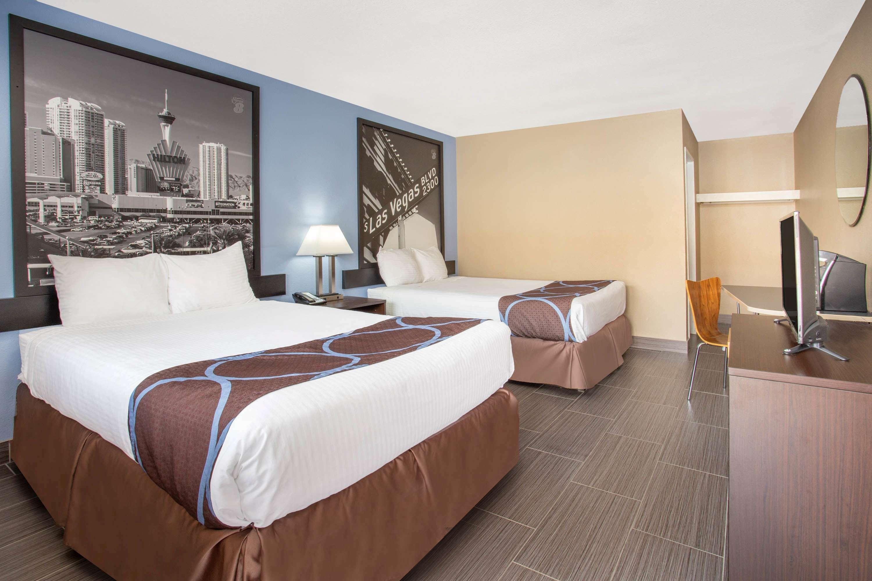Super 8 By Wyndham Las Vegas Nellis Afb Area Exteriér fotografie