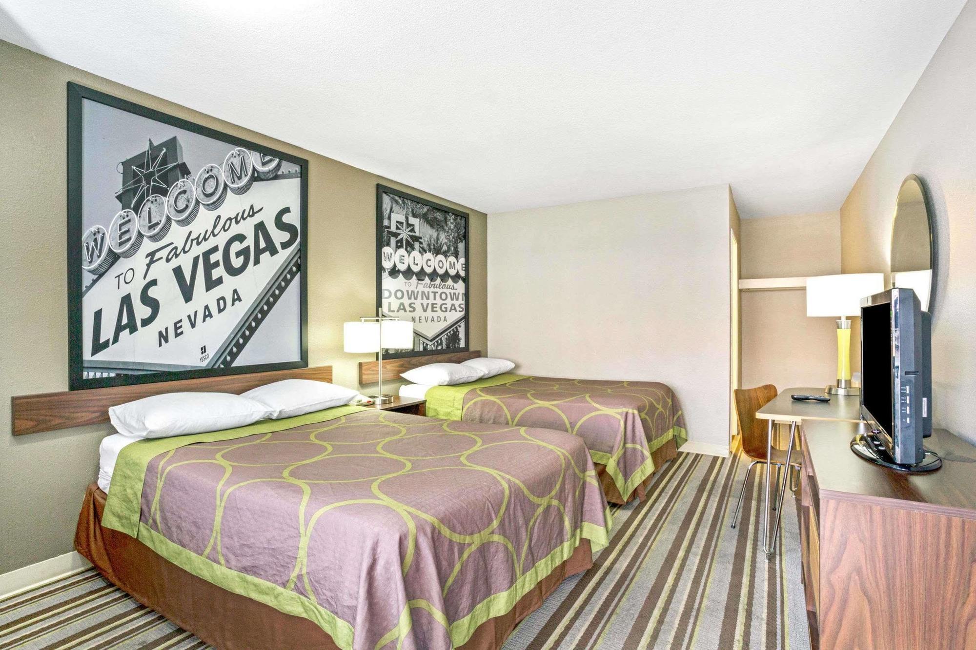 Super 8 By Wyndham Las Vegas Nellis Afb Area Exteriér fotografie
